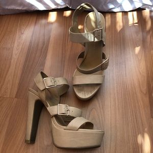 LC Lauren Conrad Nude Heels